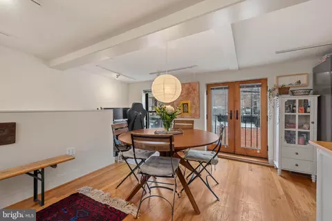 Dining - 204 S 1 S Castle St, Baltimore, MD 21231 photo 1 of 4