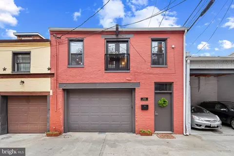 204 S 1 S Castle St, Baltimore, MD 21231