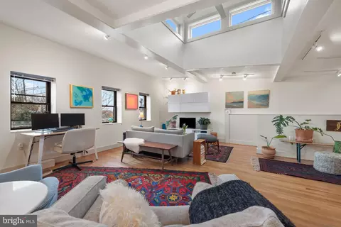 Other - 204 S 1 S Castle St, Baltimore, MD 21231 photo 3 of 17