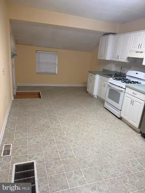 2310 James St, Baltimore, MD 21230