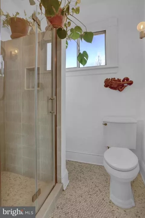 Bath - 2303 E Cold Spring Ln, Baltimore, MD 21214 photo 2 of 3