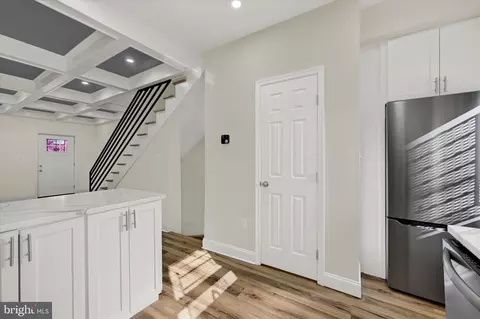 Entry Way - 119 N Poppleton St, Baltimore, MD 21201 photo 2 of 10