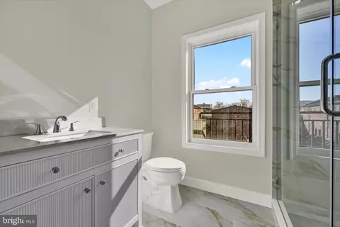 Bath - 119 N Poppleton St, Baltimore, MD 21201 photo 1 of 3