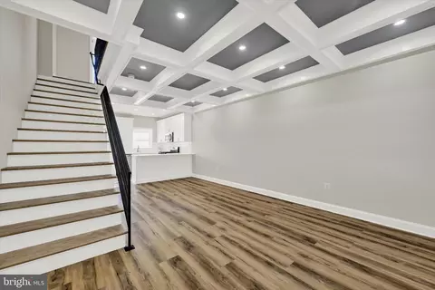 Entry Way - 119 N Poppleton St, Baltimore, MD 21201 photo 7 of 10
