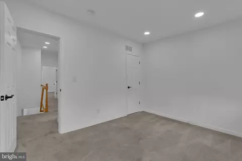 613 W 33rd St, Baltimore, MD 21211 photo 21