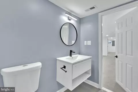 613 W 33rd St, Baltimore, MD 21211 photo 31