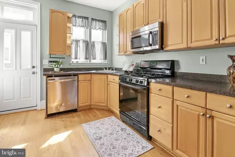 Kitchen - 21 E Fort Ave E, Baltimore, MD 21230 photo 2 of 3