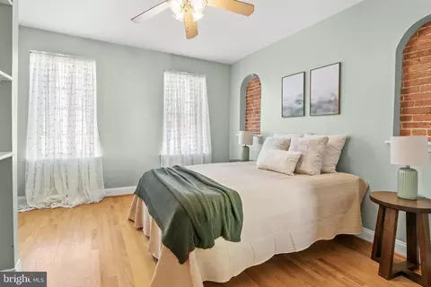 Bedroom - 21 E Fort Ave E, Baltimore, MD 21230 photo 1 of 7