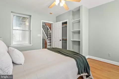 Bedroom - 21 E Fort Ave E, Baltimore, MD 21230 photo 3 of 7
