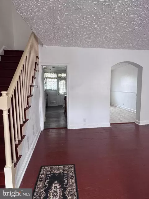 Entry Way - 3906 Grantley Rd, Baltimore, MD 21215 photo 1 of 4
