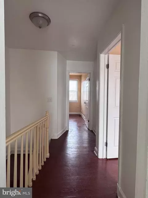 Entry Way - 3906 Grantley Rd, Baltimore, MD 21215 photo 3 of 4