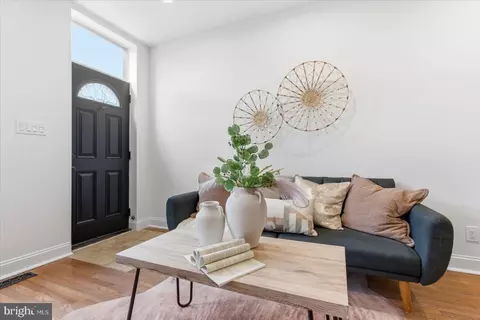 Entry Way - 3104 Dillon St, Baltimore, MD 21224 photo 1 of 6