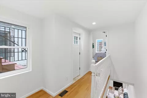 Entry Way - 3104 Dillon St, Baltimore, MD 21224 photo 4 of 6