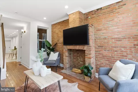 Living - 3104 Dillon St, Baltimore, MD 21224 photo 2 of 3