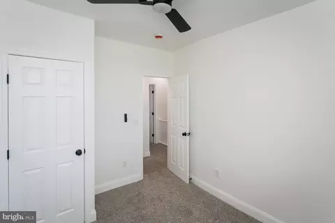 Entry Way - 3729 Beehler Ave, Baltimore, MD 21215 photo 5 of 8
