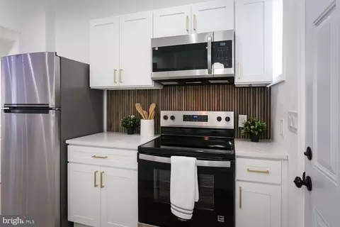 Kitchen - 3729 Beehler Ave, Baltimore, MD 21215 photo 3 of 3