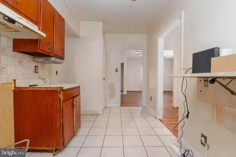 Entry Way - 1517 N Potomac St, Baltimore, MD 21213 photo 2 of 2