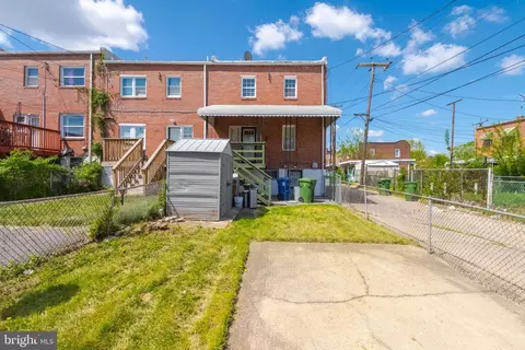 Exterior - 1517 N Potomac St, Baltimore, MD 21213 photo 5 of 9