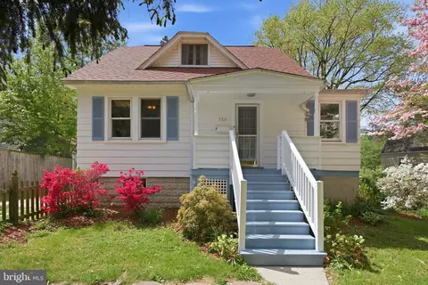 728 Highwood Dr, Baltimore, MD 21212