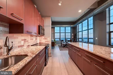 Kitchen - 1200 Steuart St #1515, Baltimore, MD 21230 photo 3 of 9