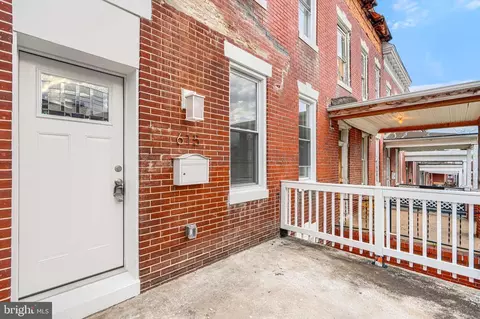 Exterior - 615 Linnard St, Baltimore, MD 21229 photo 1 of 3