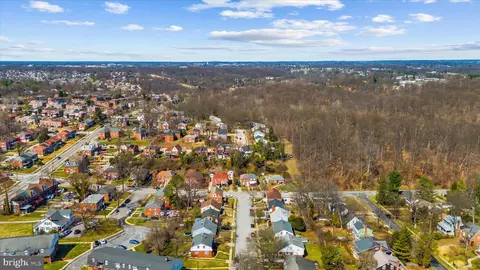 View/Area - 726 Nottingham Rd, Baltimore, MD 21229 photo 12 of 16