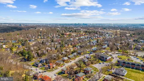 View/Area - 726 Nottingham Rd, Baltimore, MD 21229 photo 9 of 16