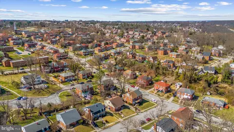View/Area - 726 Nottingham Rd, Baltimore, MD 21229 photo 7 of 16