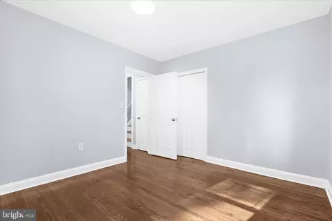 Bedroom - 726 Nottingham Rd, Baltimore, MD 21229 photo 9 of 11