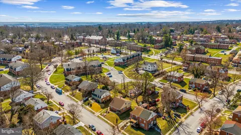 View/Area - 726 Nottingham Rd, Baltimore, MD 21229 photo 6 of 16
