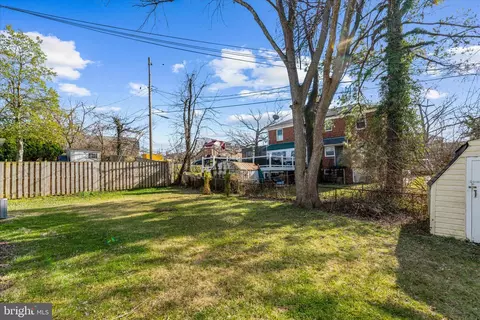 Exterior - 726 Nottingham Rd, Baltimore, MD 21229 photo 5 of 5