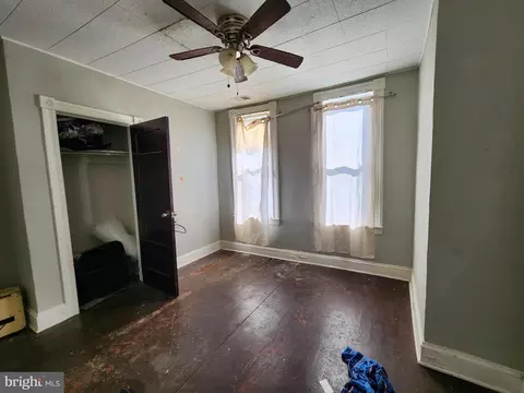 Bedroom - 2311 Sidney Ave, Baltimore, MD 21230 photo 2 of 3
