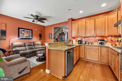 Kitchen - 1405 Benjamin St, Baltimore, MD 21230 photo 4 of 6
