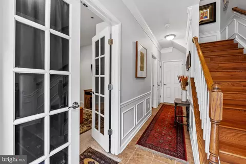 Entry Way - 1405 Benjamin St, Baltimore, MD 21230 photo 3 of 6