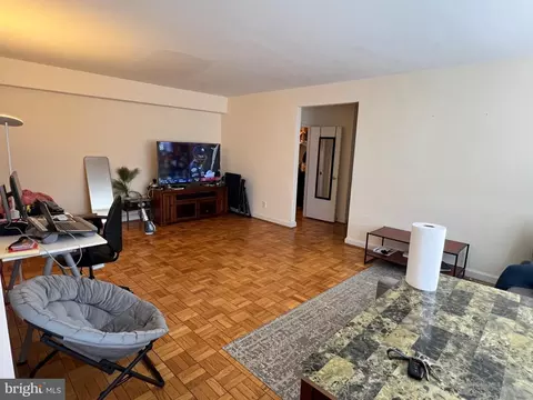 3601 Greenway #708, Baltimore, MD 21218