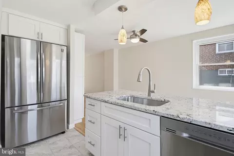 Kitchen - 4132 Doris Ave, Baltimore, MD 21225 photo 3 of 4