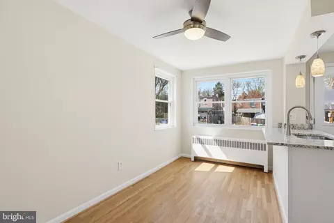 Living - 4132 Doris Ave, Baltimore, MD 21225 photo 1 of 5