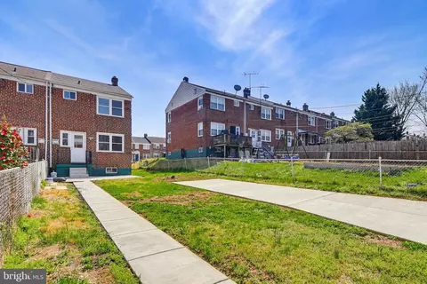 Exterior - 4132 Doris Ave, Baltimore, MD 21225 photo 4 of 5