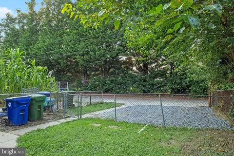 Exterior - 6816 Boston Ave, Baltimore, MD 21222 photo 1 of 2