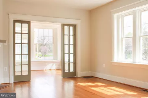 1518 E 33rd St, Baltimore, MD 21218 photo 4
