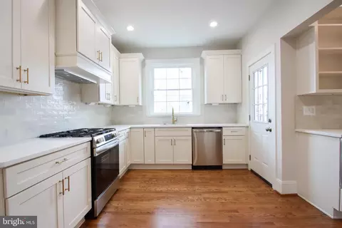 1518 E 33rd St, Baltimore, MD 21218 photo 11
