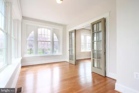 1518 E 33rd St, Baltimore, MD 21218 photo 7