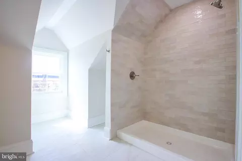 1518 E 33rd St, Baltimore, MD 21218 photo 36