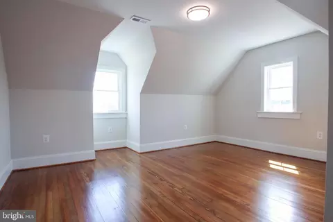 1518 E 33rd St, Baltimore, MD 21218 photo 37
