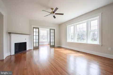 1518 E 33rd St, Baltimore, MD 21218 photo 3