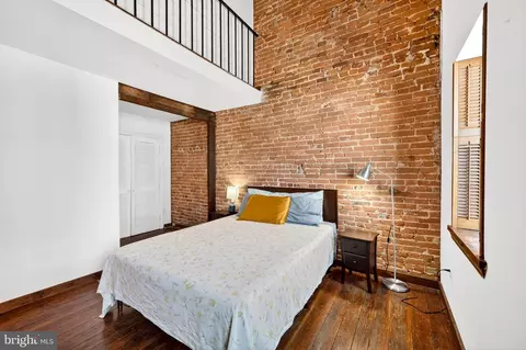 Bedroom - 11 E Wheeling St, Baltimore, MD 21230 photo 3 of 6