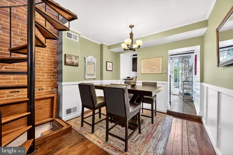 Dining - 11 E Wheeling St, Baltimore, MD 21230 photo 2 of 2