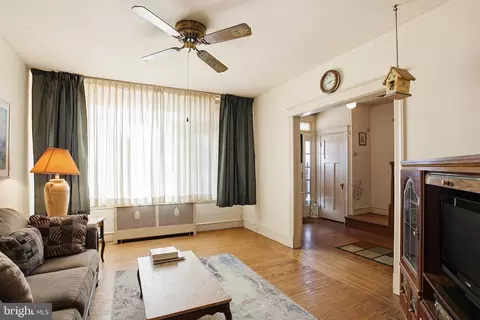 Living - 4308 Parkside Dr, Baltimore, MD 21206 photo 1 of 2
