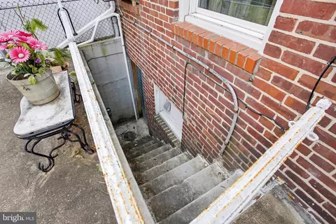 Exterior - 4308 Parkside Dr, Baltimore, MD 21206 photo 2 of 3