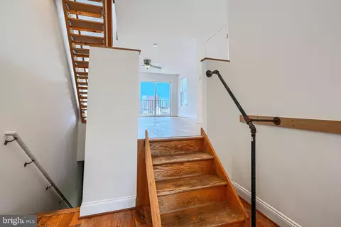 Entry Way - 101 W Clement St W, Baltimore, MD 21230 photo 5 of 5